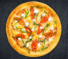 Пицца с хрустящим цыпленком и соусом ранч