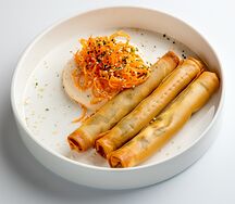 Хрустящие конверты с уткой и муссом ким-чи