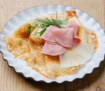 Блины с ветчиной и сыром 