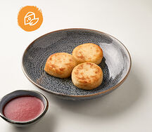 Сырники с клубничным соусом