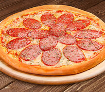 Пицца Салями 30 см на тонком тесте