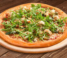 Пицца с цукини и креветками 30 см на тонком тесте