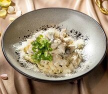 Феттуччине с курицей и грибами