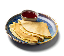 Блины с клубникой