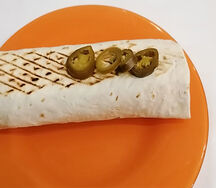 Шаверма чили с халапеньо в лаваше