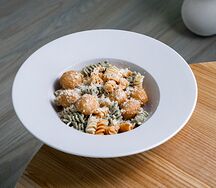 Макарошки с фрикадельками