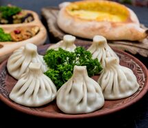 Хинкали с креветками и сыром