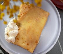 Блин с красной рыбой