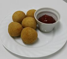 Сырные шарики с беконом