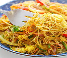 Singapore noodles non veg