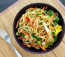 Hakka noodles non veg
