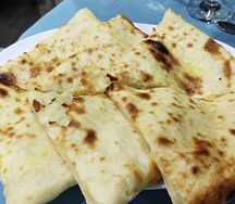 Cheese naan
