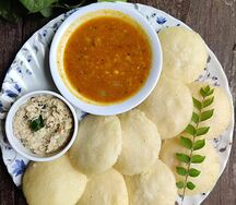 Idli sambhar