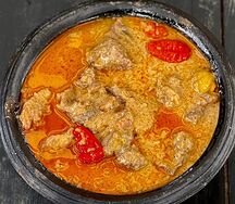 Sauce graine à la viande de brousse