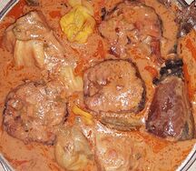Sauce arachide à la viande de bœuf fumée