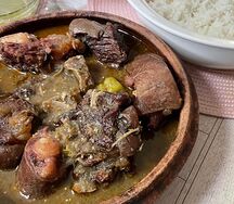 Sauce gouagouassou avec viande de bœuf fumée