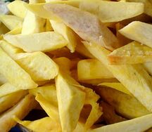 Igname frit aux œufs