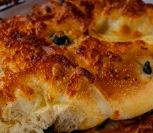 Ачма с маслинами