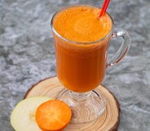 Яблочно морковный фреш 