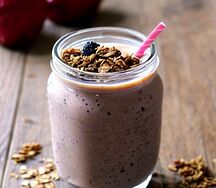 Granola smoothie