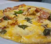 Omelette ou oeufs brouillés au jambon