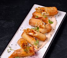 Спринг-роллы с курицей 