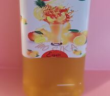 Punch mélange de jus de fruits exotiques alcoolisé au rhum
