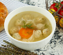 Суп с куриными фрикадельками