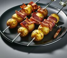 Картофель на углях с копченой cвинoй грудинкой