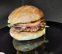 Бургер дымный с куриной котлетой гриль