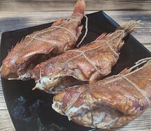 Морской окунь горячего копчения