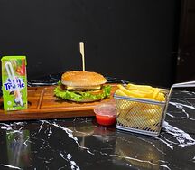 Детский комбо куриный бургер