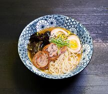 Суп лапша с уткой и грибами муэр