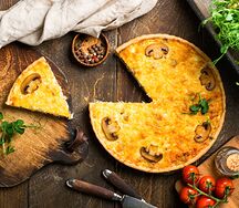 Лоранский пирог с курицей и ароматными шампиньонами, средний 