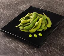 Бобы эдамаме с солью