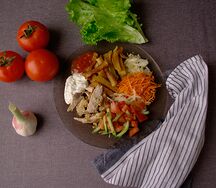 Шаверма на тарелке