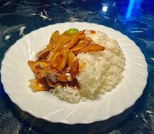 Рис с жареными баклажанами и картофелем