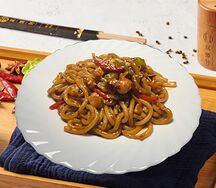 C9 Жареная лапша-удон с морепродуктами микс