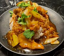 Рис с минтаем в остром соусе