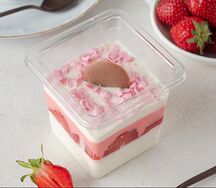 Десерт сметанный Клубника