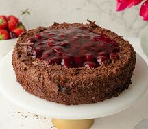 Торт бисквитный Шоколадно-вишневый