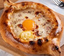 Хачапури по-аджарски