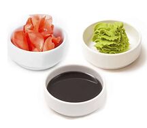 Васаби, имбирь и соевый соус