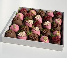 Клубника в шоколаде Тутто Бене размера L