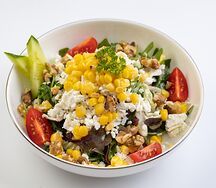 Салат с белым сыром