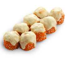 Ролл с копченой куриной грудкой и сырным соусом