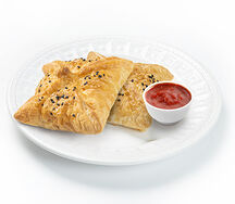 Два хачапури с соусом сацебели