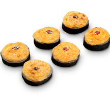 Ролл запеченный с крабом под сырным соусом