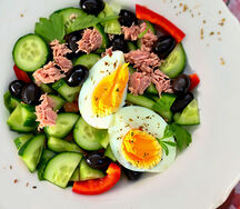 Салат Ниццарда с тунцом