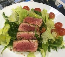 Салат с филе красного тунца